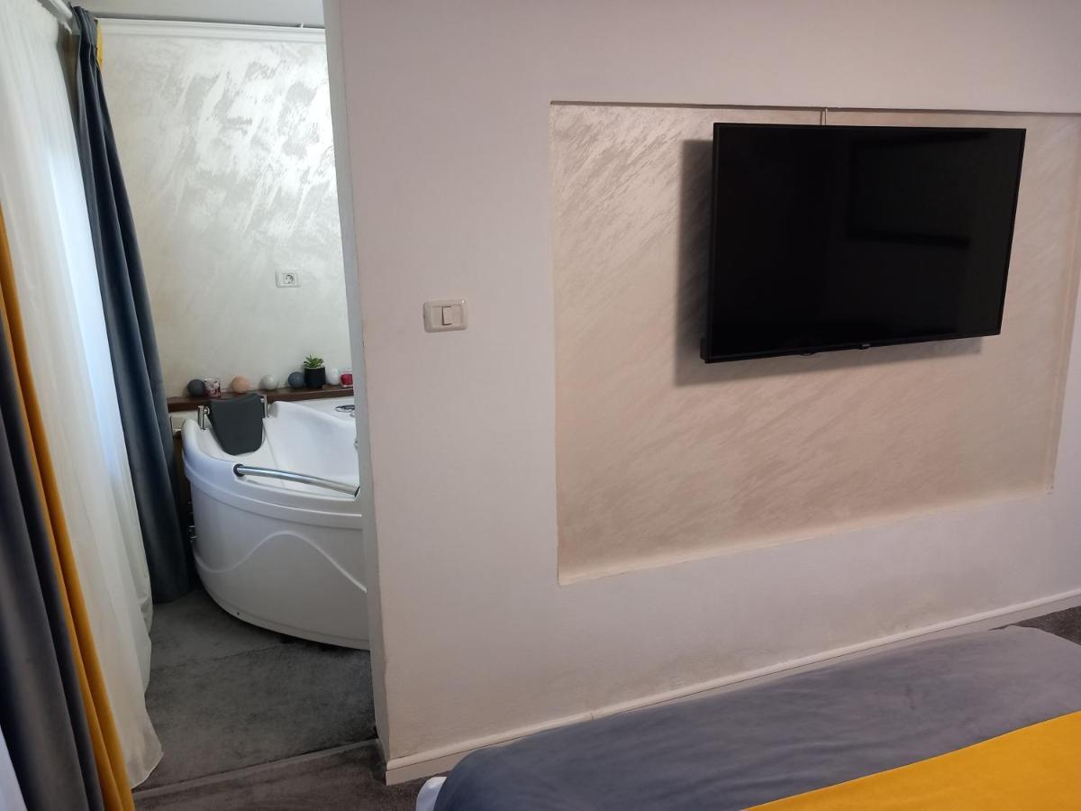 Apartment Davison