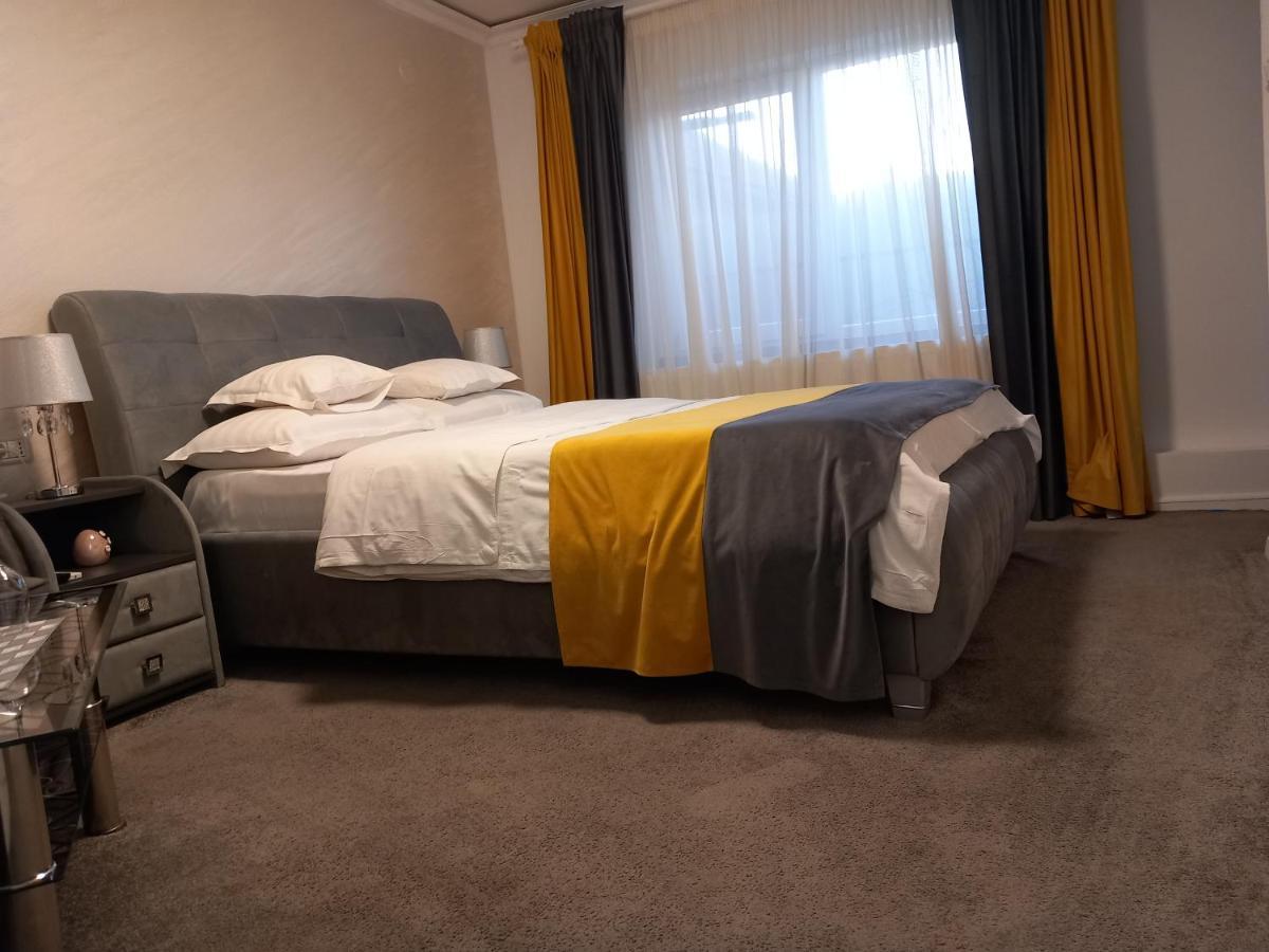 Apartment Davison